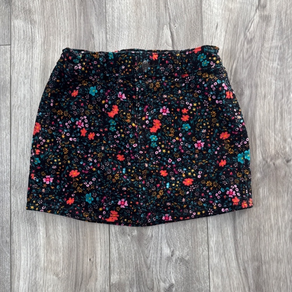 SO Girls Black Floral Print Corduroy‎ Skirt Size 8